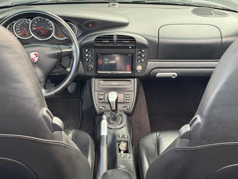 Used 2002 Porsche 911 Cabriolet image 32
