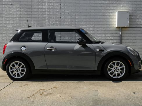 Used 2017 MINI Cooper S FWD image 5