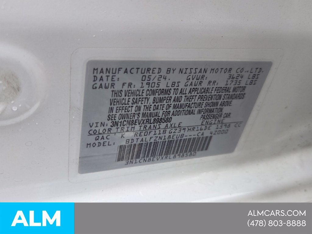 Used 2024 Nissan Versa SV FWD image 6