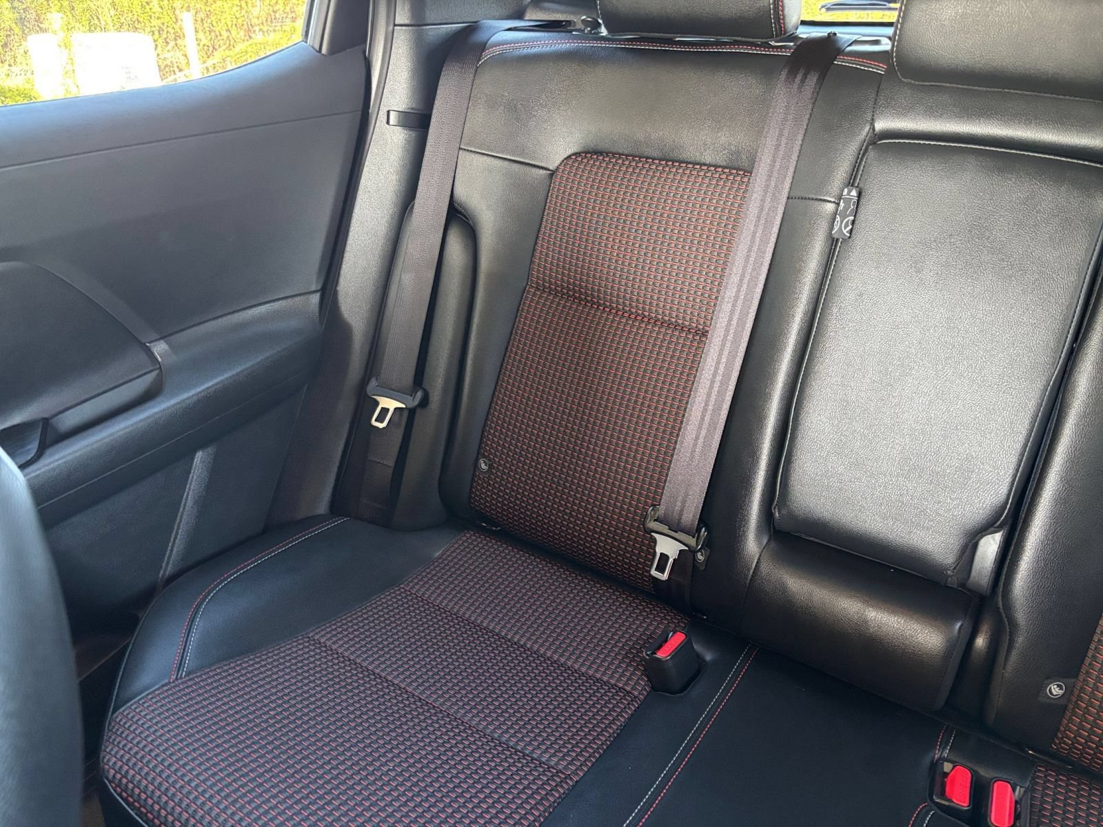 Used 2026 Nissan Kicks SR FWD image 37