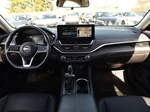 Certified 2025 Nissan Altima 2.5 SL image 8