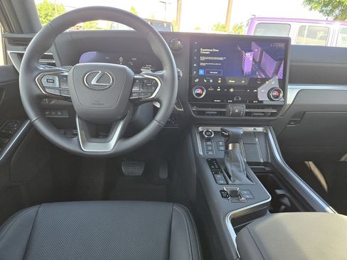 Used 2026 Lexus GX 550 AWD/4WD image 26