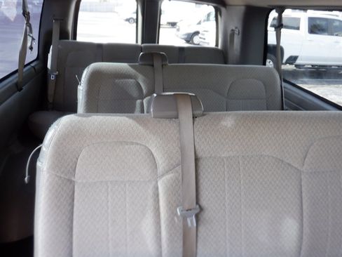 Used 2020 Chevrolet Express 3500 LT w/ LT Preferred Equipment Group image 10