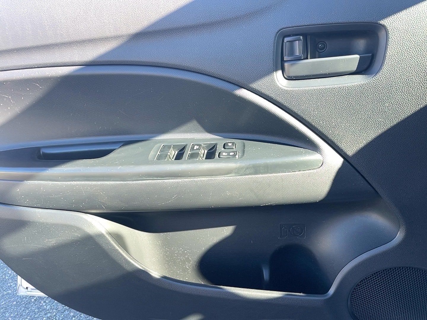 Used 2024 Mitsubishi Mirage ES FWD image 9