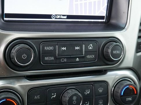 Used 2017 Chevrolet Suburban Premier image 25