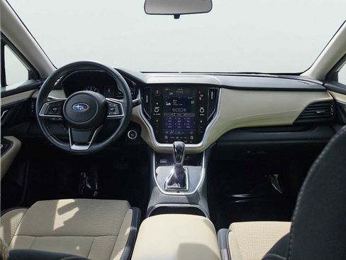 Used 2021 Subaru Outback Premium image 3