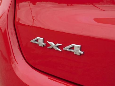 Used 2023 Jeep Compass Limited image 7