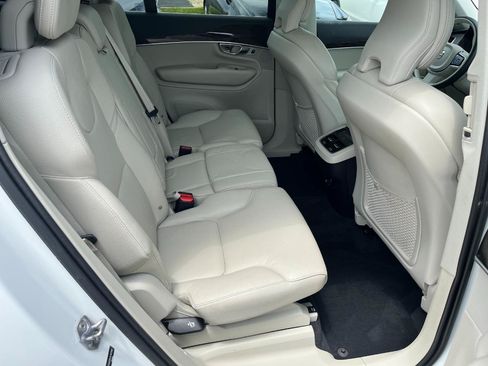 Used 2019 Volvo XC90 T6 Momentum w/ Advanced Package AWD/4WD image 23