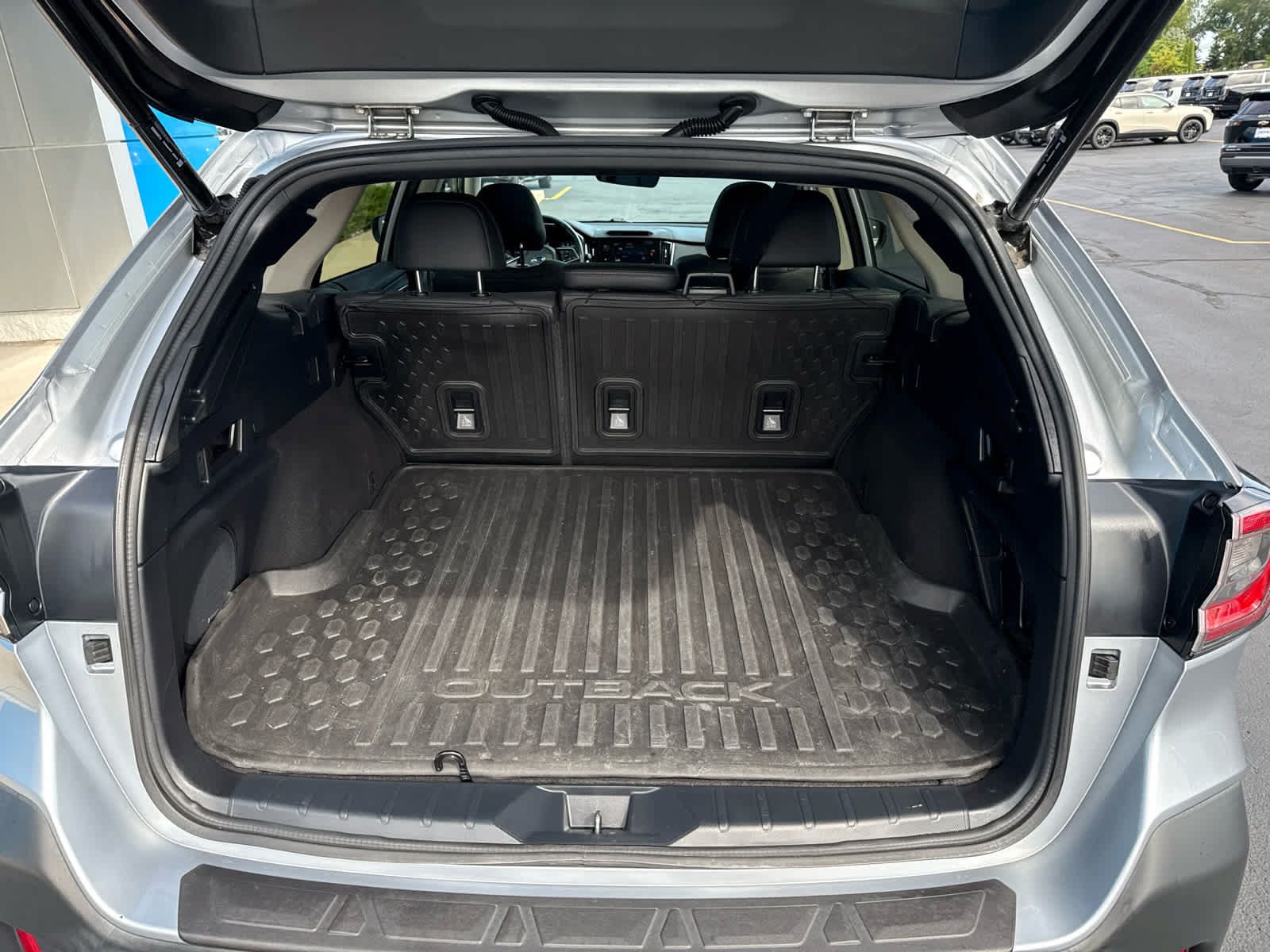 Used 2021 Subaru Outback Limited AWD/4WD image 11