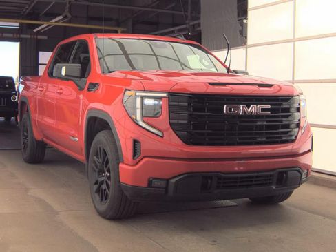 Used 2024 GMC Sierra 1500 Elevation AWD/4WD image 5