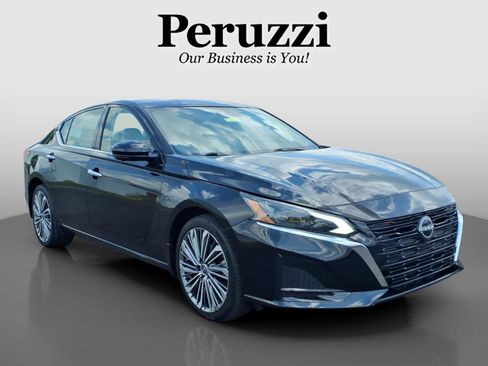 Certified 2024 Nissan Altima 2.5 SL AWD/4WD image 1