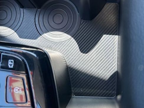 Used 2025 Kia Sportage EX image 31