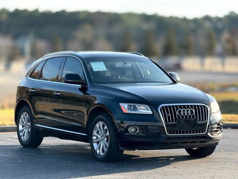 Used 2016 Audi Q5 2.0T Premium Plus w/ Technology Package image 1