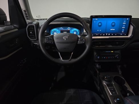 New 2025 Ford Bronco Sport Heritage w/ Convenience Package image 16