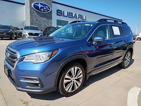 Certified 2022 Subaru Ascent Limited w/ Technology Package image 2