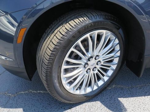 Used 2018 Cadillac XT5 Luxury w/ Driver Awareness Package FWD image 25