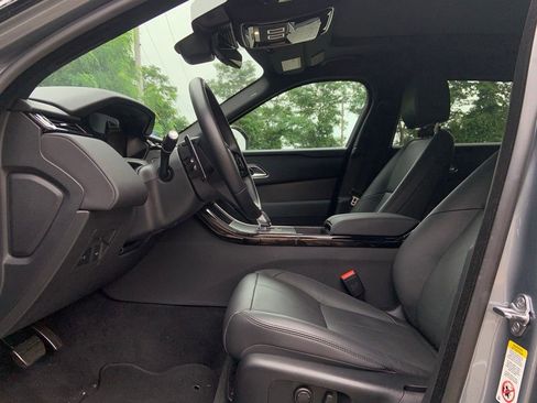 Certified 2024 Land Rover Range Rover Velar Dynamic SE image 14