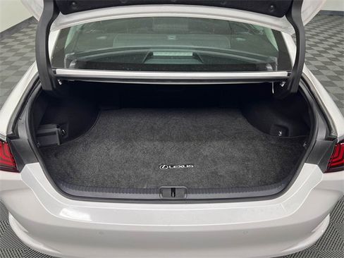 Used 2025 Lexus ES 350 w/ Premium Package image 8