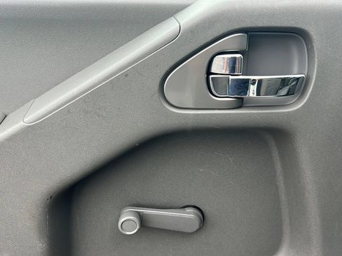 Used 2019 Nissan Frontier S RWD image 13