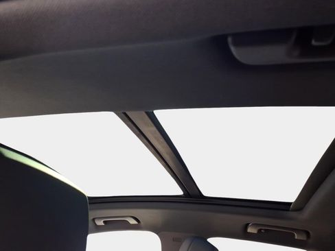 Used 2021 Audi Q3 2.0T Premium w/ Convenience Package image 12