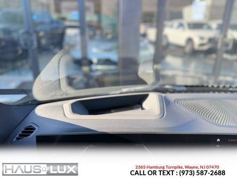 Used 2023 BMW 330i xDrive Sedan w/ M Sport Package image 28