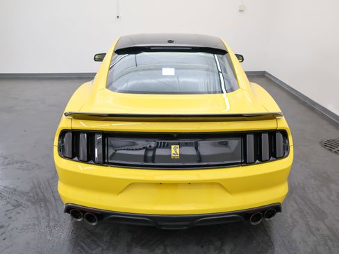 Used 2017 Ford Mustang Shelby GT350 w/ Electronics Package RWD image 10