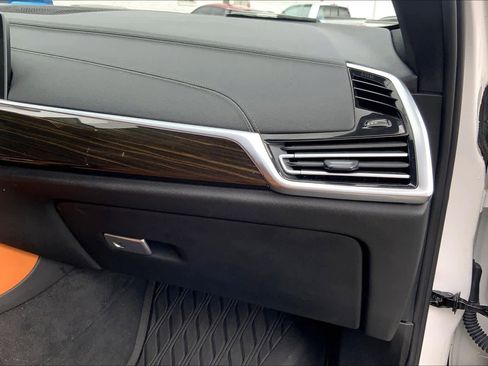 Used 2023 BMW X6 xDrive40i w/ M Sport Package image 20