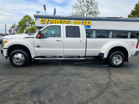 Used 2013 Ford F450 Lariat w/ Lariat Ultimate Pkg image 2