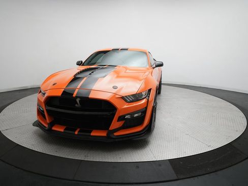 Used 2021 Ford Mustang Shelby GT500 w/ Technology Package RWD image 12