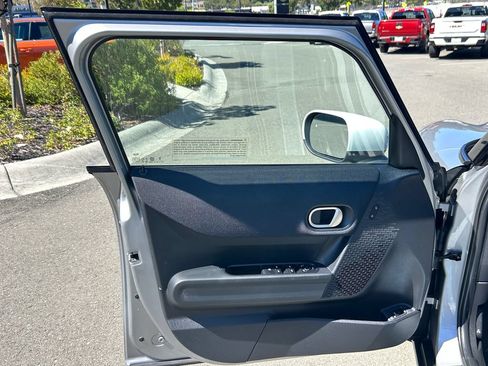 Used 2026 MINI Cooper 4-Door Hardtop FWD image 11