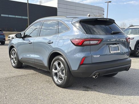 Used 2025 Ford Escape ST-Line image 3