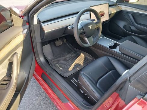 Used 2023 Tesla Model 3 Standard Range RWD image 9