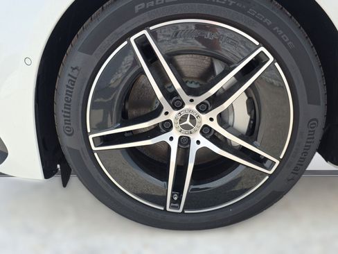 New 2025 Mercedes-Benz E 350 Sedan image 10