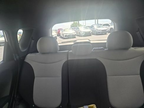 Used 2018 Kia Soul FWD image 2