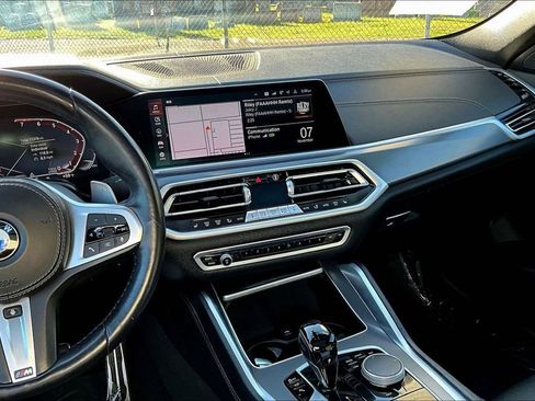 Used 2022 BMW X6 xDrive40i w/ M Sport Package AWD/4WD image 6