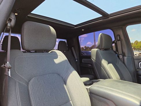 Used 2021 RAM 1500 Big Horn AWD/4WD image 15