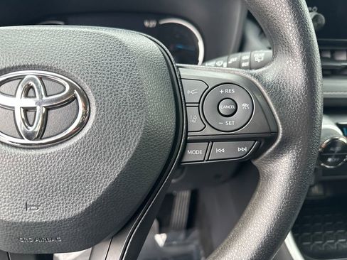 Certified 2025 Toyota RAV4 XLE image 20