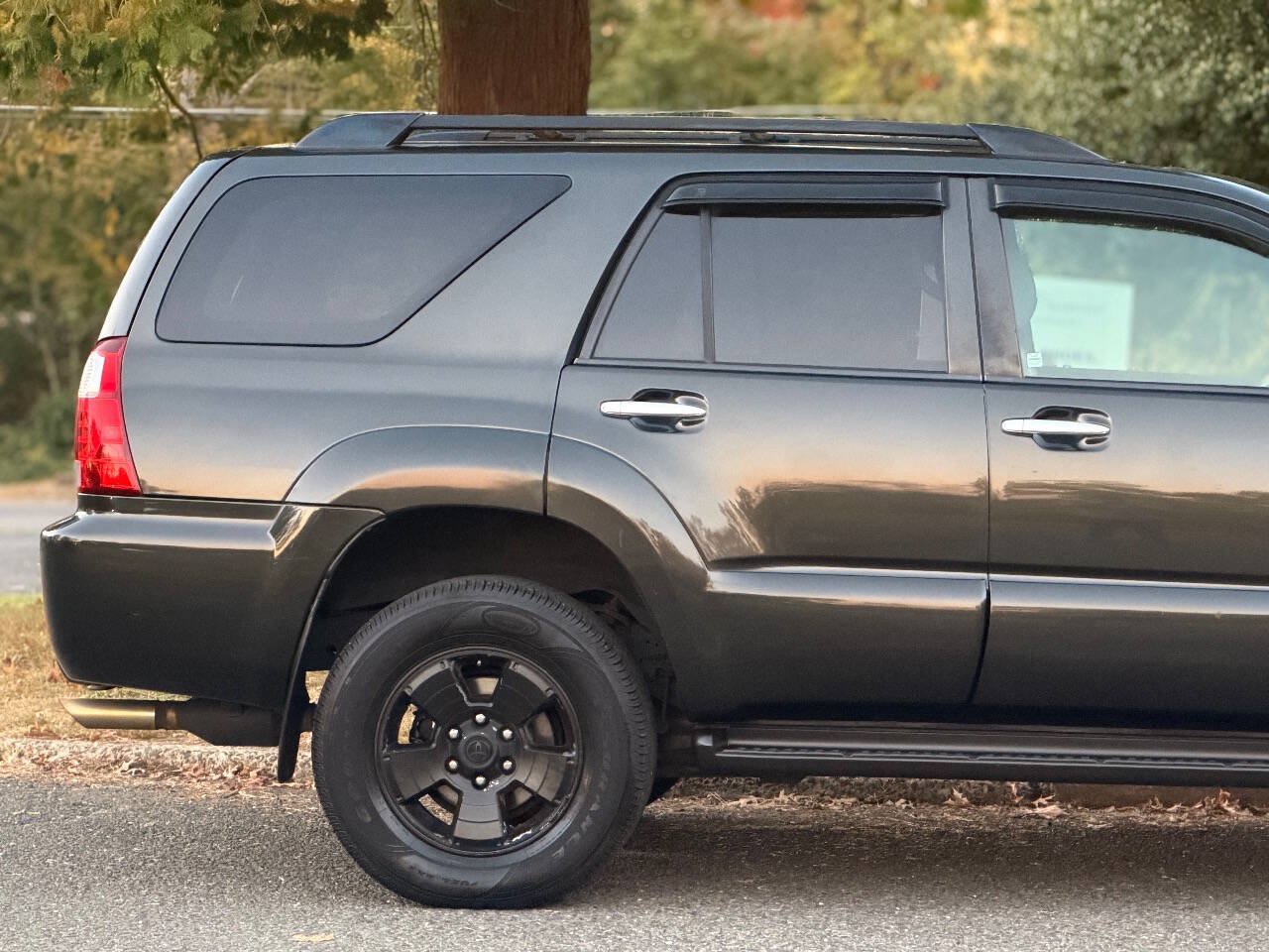 Used 2007 Toyota 4Runner SR5 AWD/4WD image 38