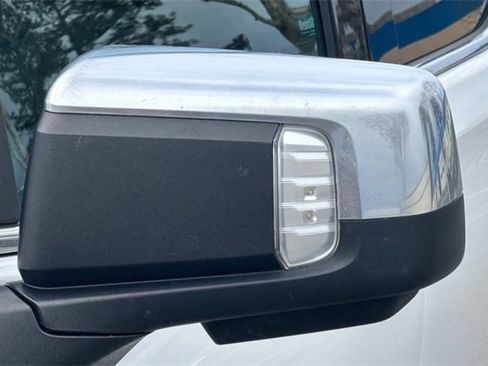 Used 2022 Chevrolet Silverado 1500 High Country w/ High Country Premium Package image 53