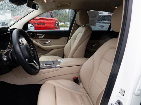 Used 2022 Mercedes-Benz GLC 300 4MATIC image 18