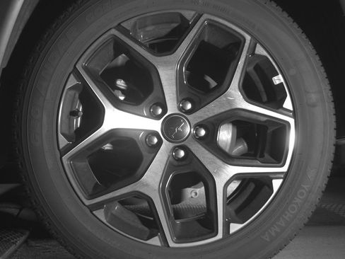 Used 2025 Jeep Compass Limited image 14