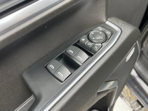 Used 2024 Chevrolet Silverado 3500 LTZ w/ LTZ Plus Package image 15