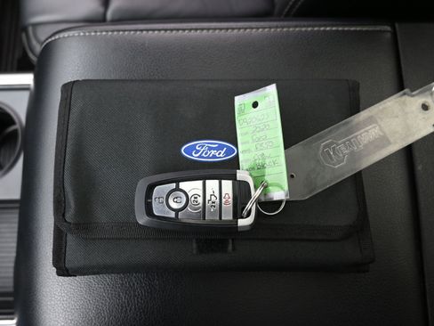 Used 2020 Ford F350 Lariat w/ Lariat Ultimate Package image 19