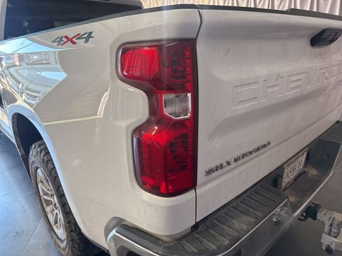 Used 2023 Chevrolet Silverado 1500 LT w/ Protection Package AWD/4WD image 12