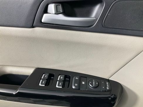 Used 2020 Kia Sportage EX image 14