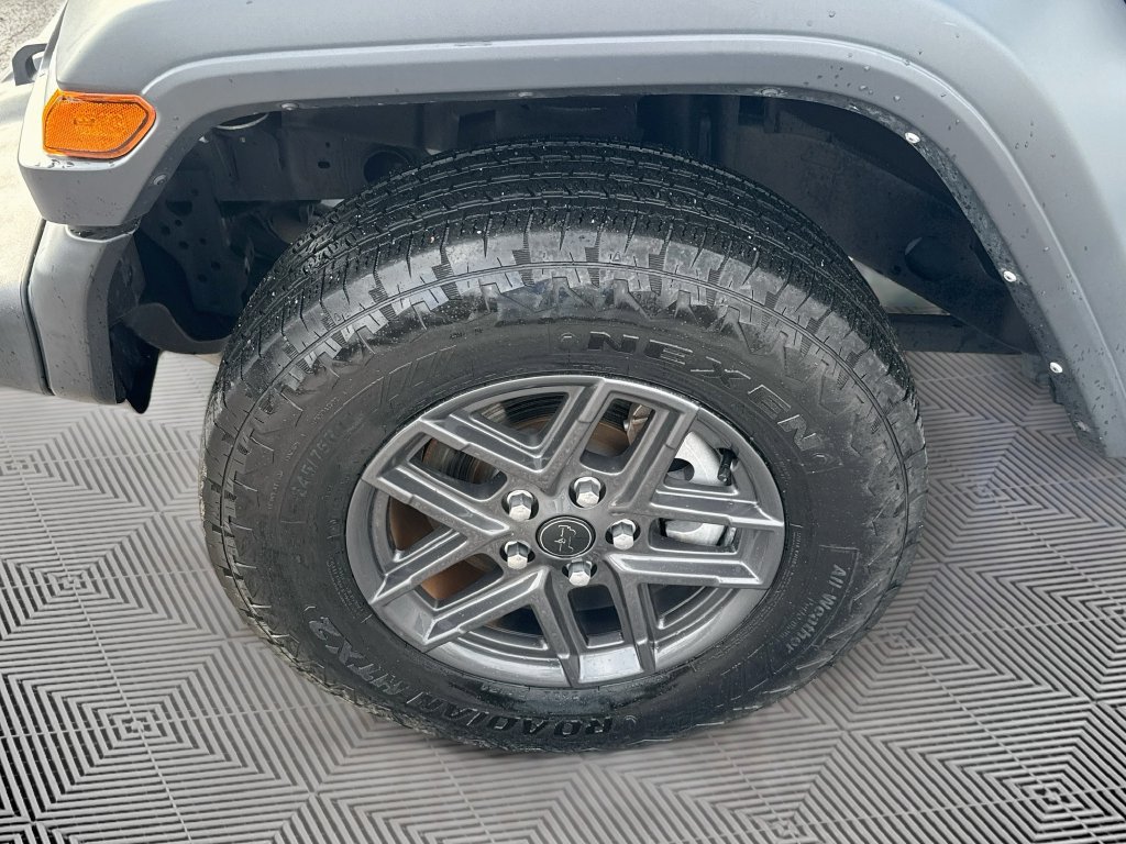 Certified 2024 Jeep Wrangler Unlimited Sport AWD/4WD image 34