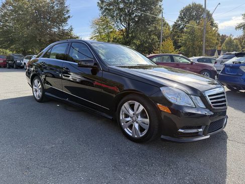 Used 2013 Mercedes-Benz E 350 BlueTEC Sedan image 3