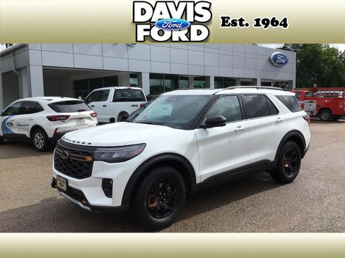 New 2026 Ford Explorer Tremor w/ Tremor Ultimate Package AWD/4WD image 1