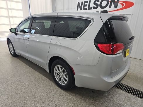 New 2026 Chrysler Voyager LX image 9