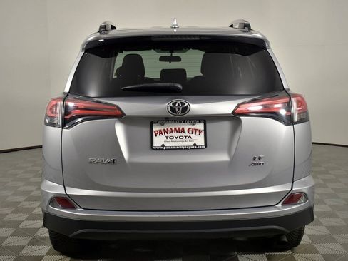 Used 2016 Toyota RAV4 LE image 6